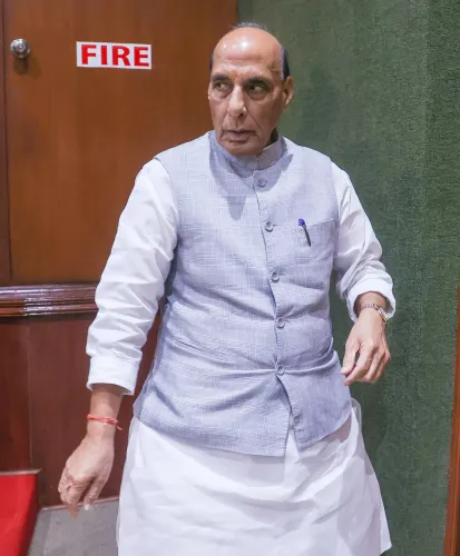 धर्मेंद्र प्रधान के इस्तीफे पर राजनाथ सिंह बोले — छात्रों की भावनाएँ सरकार की सर्वोच्च प्राथमिकता