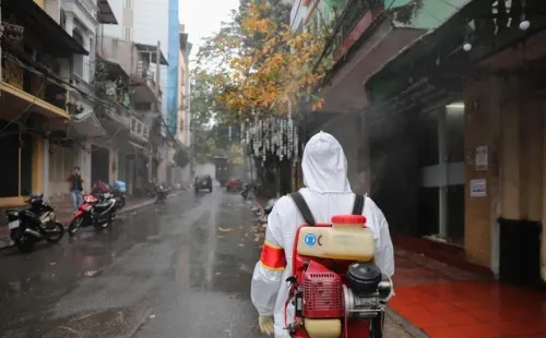Did Vietnam's capital report 150 new Covid-19 cases last week?