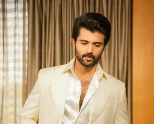 Vijay Deverakonda Celebrates Rashmika Mandanna’s Birthday with a Heartfelt ‘I Love You Jayamma’ Message and a ‘Ranabaali’ Surprise