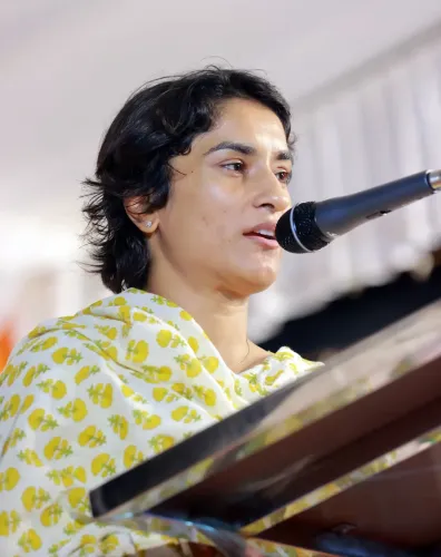 Why Did Vinesh Phogat Criticize WFI Over Nirmala Boora's Exclusion?