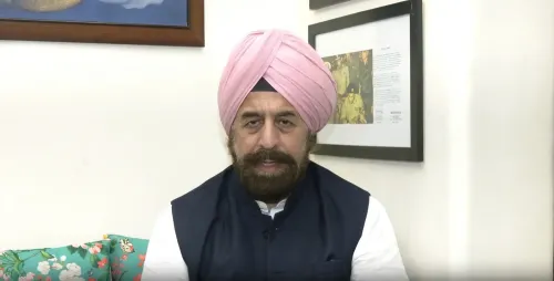 BJP प्रवक्ता आरपी सिंह का वार: 'धरने की आड़ में अराजकता नहीं', राहुल-AAP पर साधा निशाना