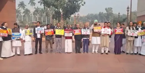 क्या विपक्ष के एसआईआर प्रदर्शन पर एनडीए नेताओं का तंज सही है?