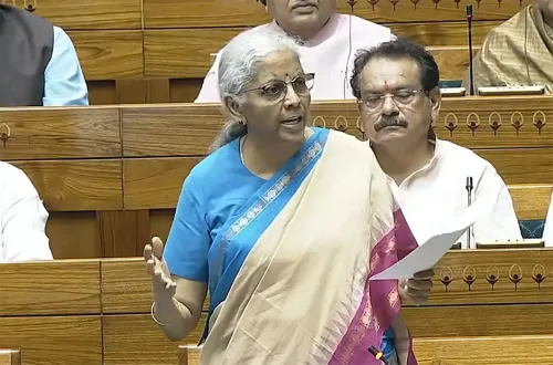 वित्त मंत्री निर्मला सीतारमण का बयान: वित्त वर्ष 26 का राजकोषीय घाटा रहेगा संशोधित अनुमानों के अनुरूप