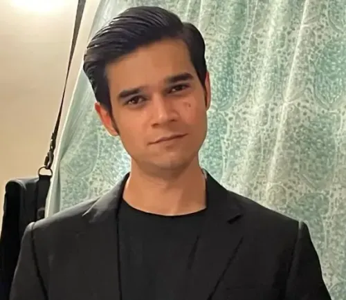 What Fond Memory Does Vivaan Shah Have with SRK from ‘Happy New Year’?