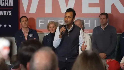 Vivek Ramaswamy Calls Americans to Defend Family, State, Country