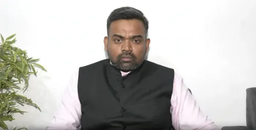 राहुल गांधी खुद को कानून से ऊपर समझते हैं: BJP प्रवक्ता गुरु प्रकाश का पलटवार