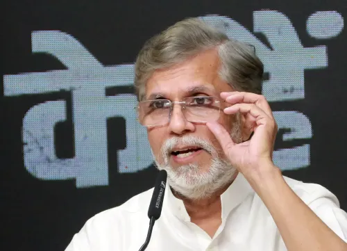 वोटर लिस्ट से 13 करोड़ नाम हटाने पर सियासत गरमाई, पवन खेड़ा ने भाजपा से माँगा 10.2 करोड़ का हिसाब