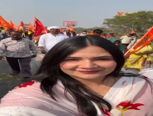 क्या सिंगर स्वाति मिश्रा ने वृंदावन में संतों का आशीर्वाद लिया?