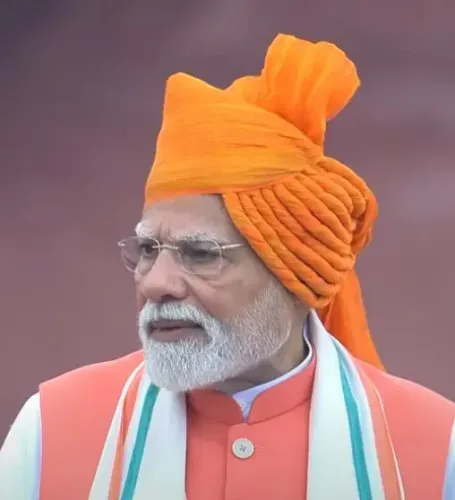 क्या पीएम मोदी ने व्यापारियों से स्वदेशी उत्पादों का उपयोग करने की अपील की?