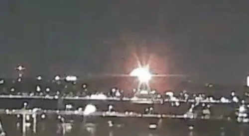 Washington: Plane collides with helicopter near airport, rescue operations underway