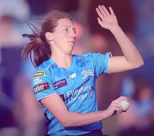 डार्सी ब्राउन WBBL से बाहर, भारत दौरे पर उभरी पीठ की डिस्क चोट बनी बाधा