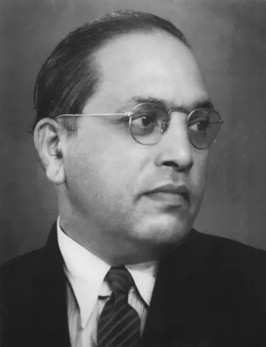 How Do Leaders Honor Babasaheb Ambedkar on Mahaparinirvan Diwas?
