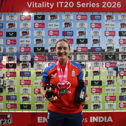 Capsey's 82 powers England chase of 181, seals T20I series 2-1 vs India