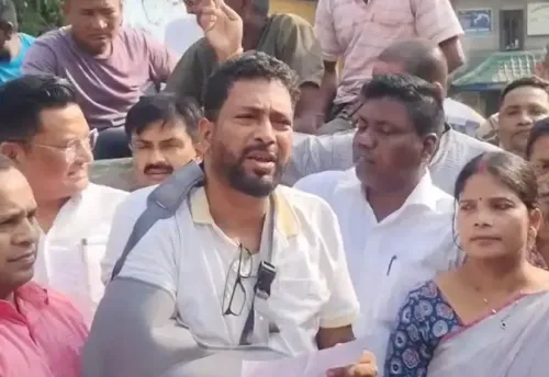 क्या शंकर घोष ने हाथ टूटने के बावजूद नागराकाटा में बाढ़ पीड़ितों को राहत सामग्री बांटी?