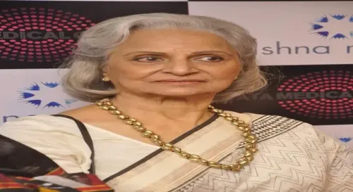 What Happened When Waheeda Rehman Was Asked to Kiss a Snake?