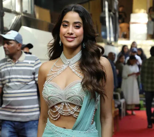 Why did Janhvi Kapoor plead with Rhea Kapoor not to ‘kill’ her?