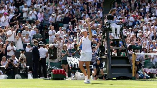 Wimbledon 2026: Swiatek survives Townsend scare, advances to second round
