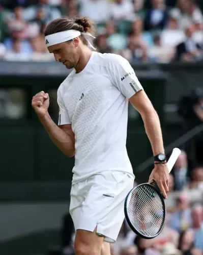 Wimbledon 2025: Zverev dominates Royer, Berrettini through; wildcard Fery reaches Rd 3