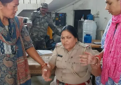 Jharkhand cop caught taking ₹50,000 bribe in Khunti human trafficking case
