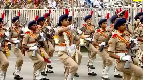 How Did Women Lead the Unity Parade While PM Modi Celebrated Rashtriya Ekta Diwas in Gujarat?