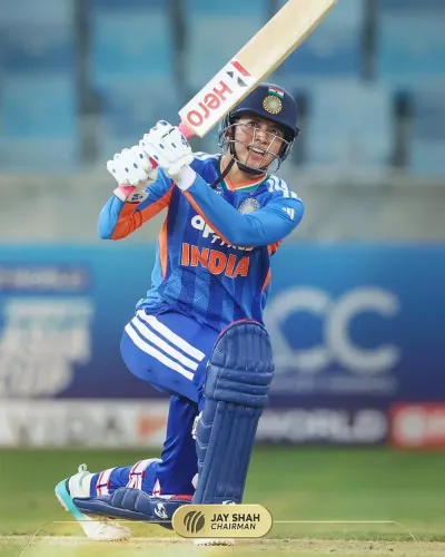 Smriti Mandhana's record 124 powers India to 137-run win in Women's Asia Cup