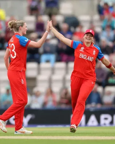 Women's T20 WC: England beat Ireland by 4 wickets at Hampshire Bowl