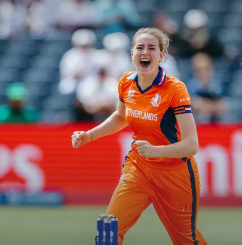 Iris Zwilling's 2-19 restricts Pakistan to 126/6 in Women's T20 WC