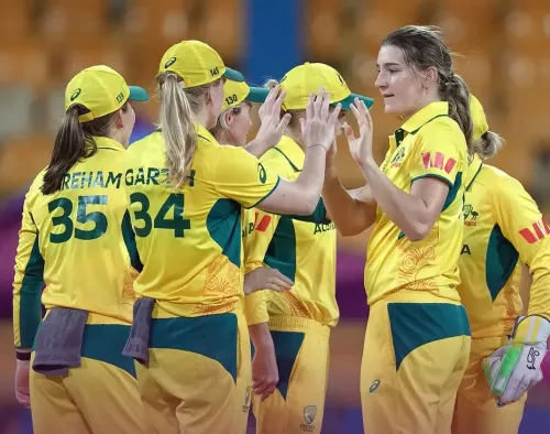 How Did Mooney's Century and Strong Bowling Drive Australia to Victory Against Pakistan?