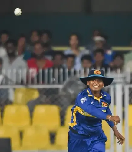 Women's World Cup: SLC confirm no serious injury to Gunaratne after painful knee blow against South Africa