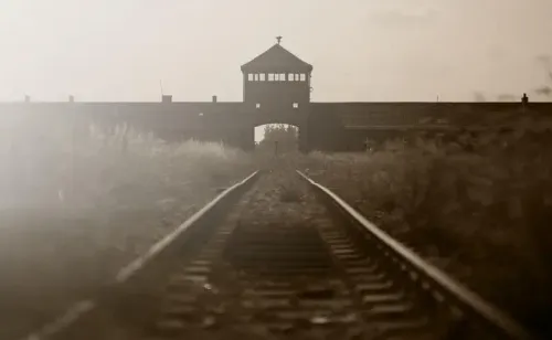 Global Leaders and Survivors Unite in Poland for 80th Auschwitz Liberation Anniversary