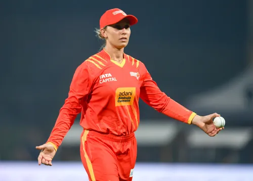 क्या गुजरात जायंट्स ने टॉस जीतकर गेंदबाजी का निर्णय लिया?