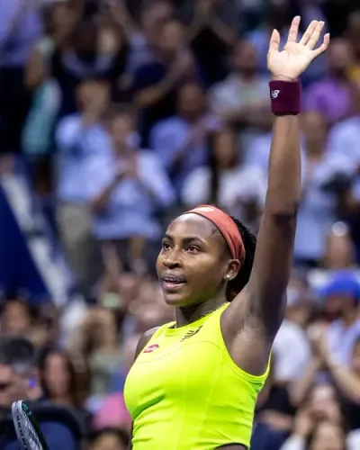 WTA Finals: Gauff defeats Paolini in straight sets to stay in title hunt