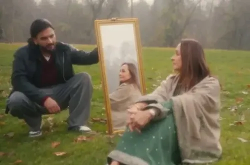सोनी राजदान की कश्मीरी पॉप 'वानियो' में 25 साल बाद जन्मभूमि की वापसी, अधूरी मोहब्बत की कहानी