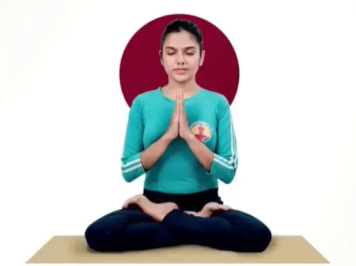 क्या योग से पहले इस सरल लेकिन कमाल की मुद्रा का अभ्यास करना चाहिए?