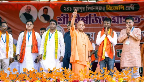 Yogi Adityanath Calls for Change in West Bengal Amidst Youth and Farmer Distress