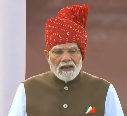 PM मोदी की लाल किले से 6 बड़ी घोषणाएं: 1 करोड़ युवाओं को AI ट्रेनिंग, 100 GW परमाणु ऊर्जा और मुफ्त कोचिंग का संकल्प
