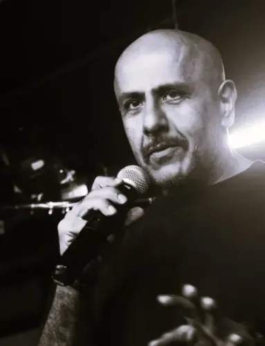 विशाल ददलानी भावुक: 'जुबीन गर्ग जैसा स्टारडम मैंने कभी नहीं देखा' — Indian Idol पर छलके आंसू