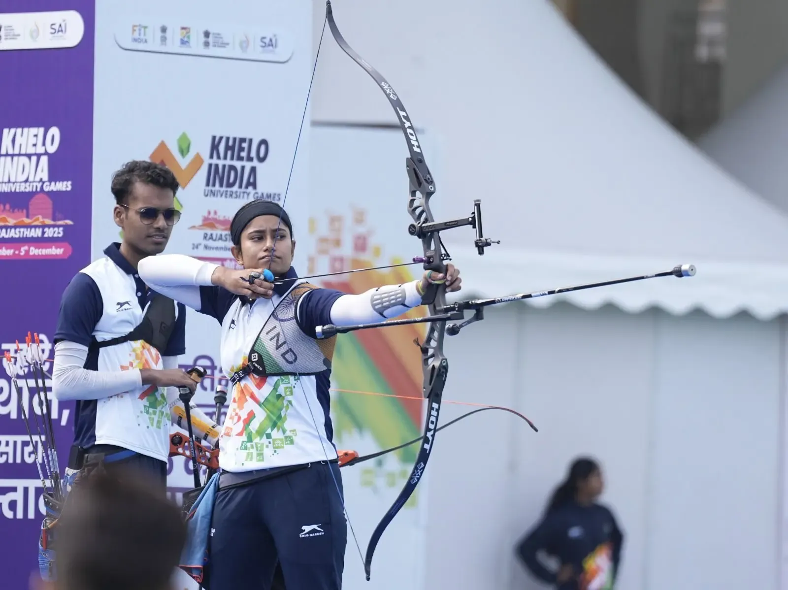 How does Anshika Kumari maintain her focus despite setbacks?