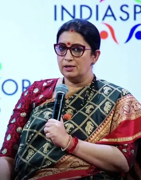 स्मृति ईरानी ने प्रवासी भारतीयों से छोटे व्यवसायों में निवेश करने का आग्रह किया