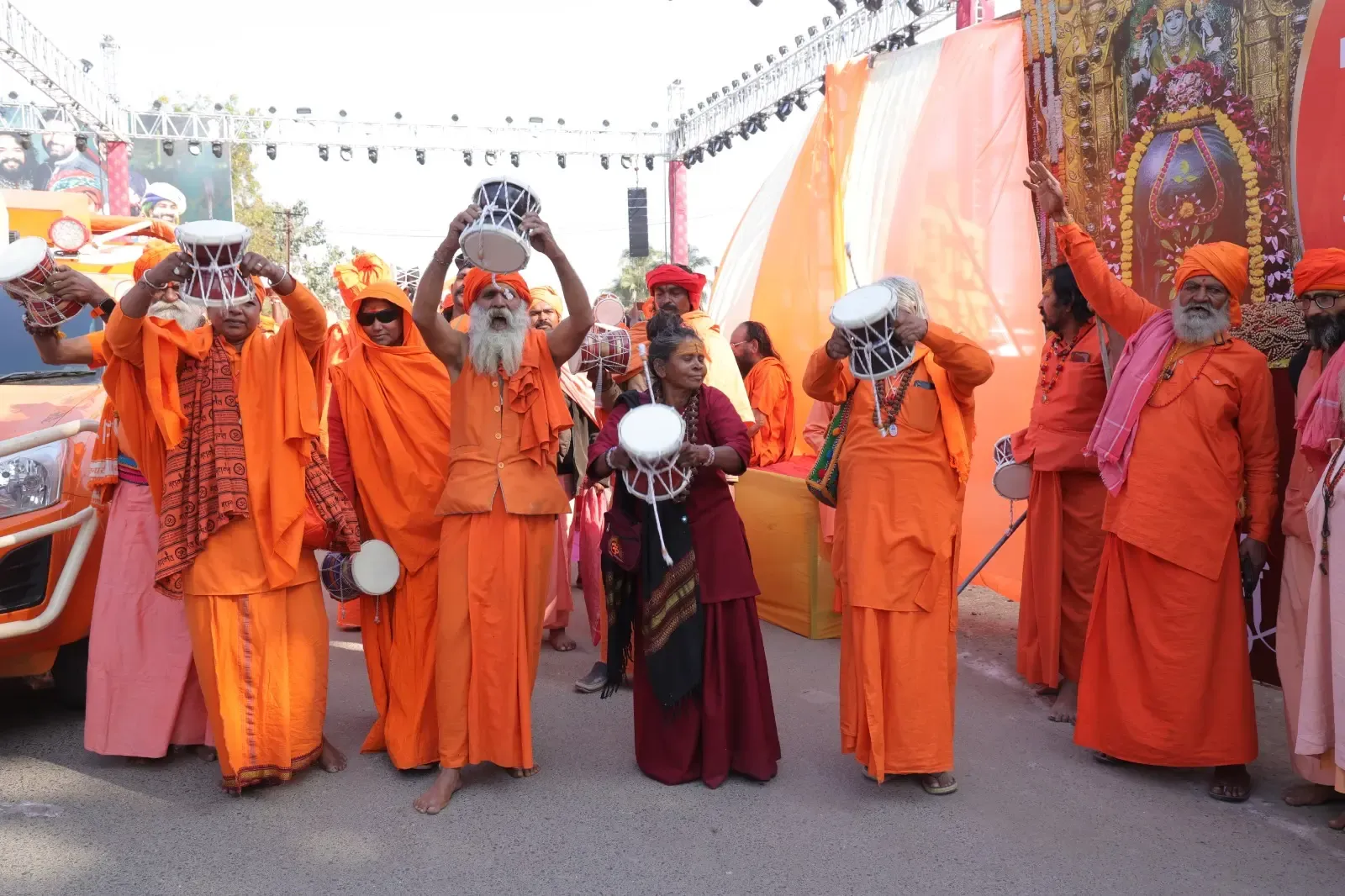 क्या 'सोमनाथ स्वाभिमान पर्व' में 500 से अधिक साधु संतों ने शौर्य यात्रा निकाली?