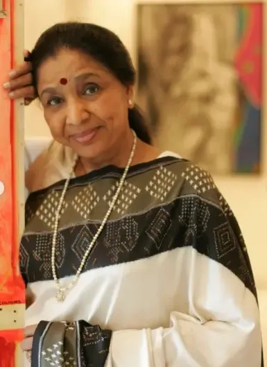 सोना मोहपात्रा ने आशा भोसले के अदम्य उत्साह को श्रद्धांजलि दी