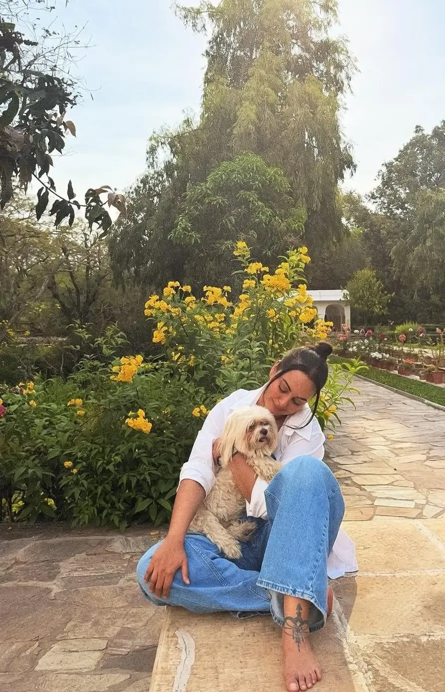 Sonakshi Sinha Embraces Tranquility in Nature, Calls it 'Nature-o-pathy'