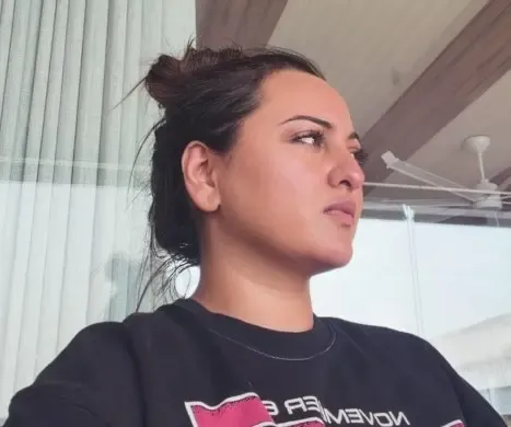 Did Sonakshi Sinha Really Find 'Peace' on Her Balcony?
