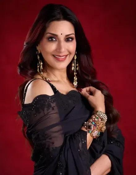 Sonali Bendre opens up about being the extreme opposite of her 'Hum Saath Saath Hain' character 'Preeti'