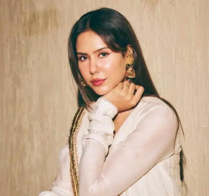 Sonam Bajwa's Hilarious Midnight Sunglass Chaos: Who Inspired This?