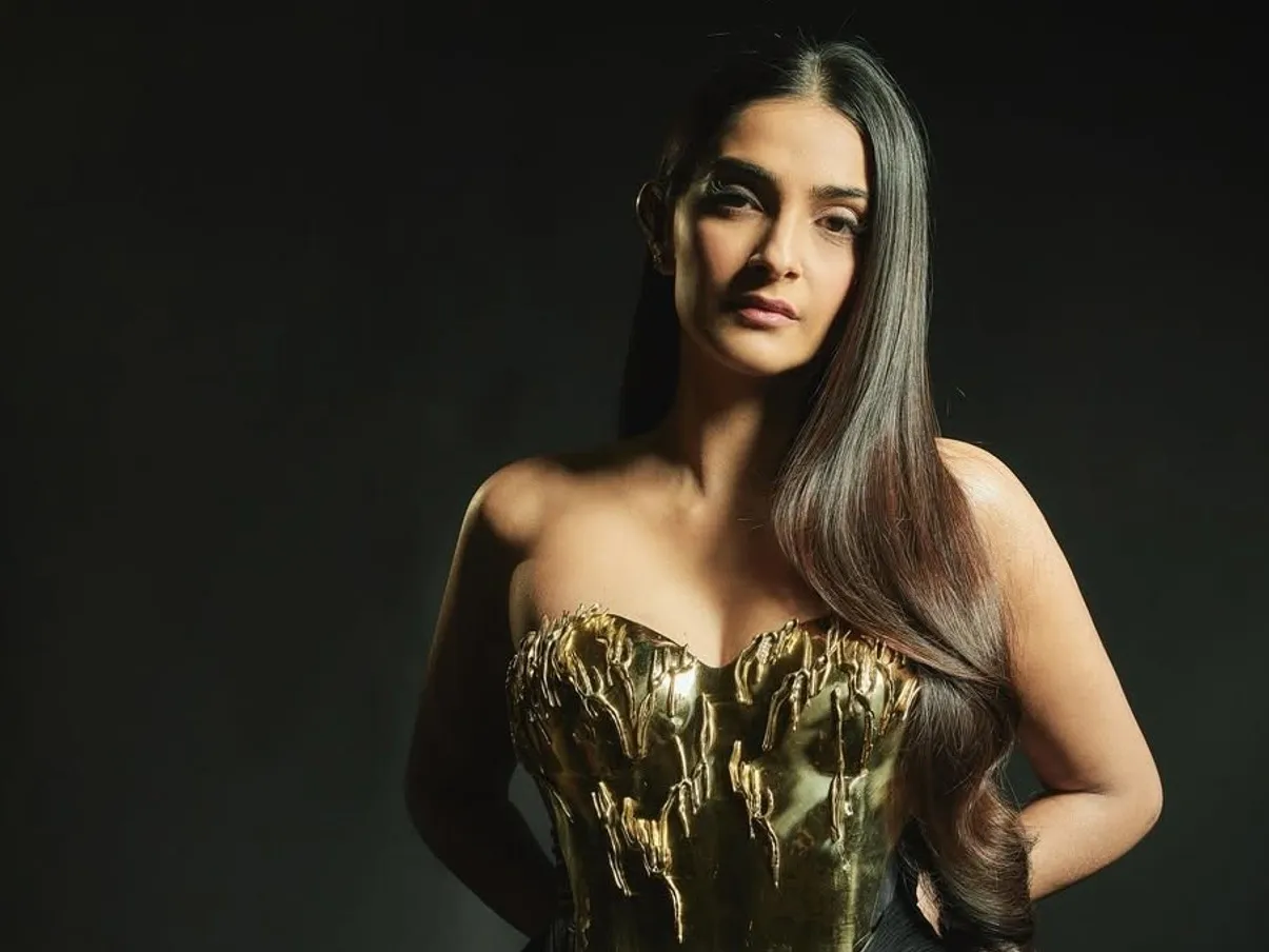 Is Sonam Kapoor Attending the Wimbledon Gentlemen's Finals in London?