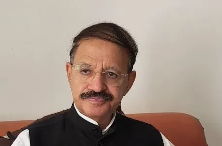 सोनम वांगचुक को जबरन अस्पताल भेजे जाने पर कांग्रेस का हमला, राशिद अल्वी बोले — 'लोकतंत्र सिसकियाँ ले रहा है'