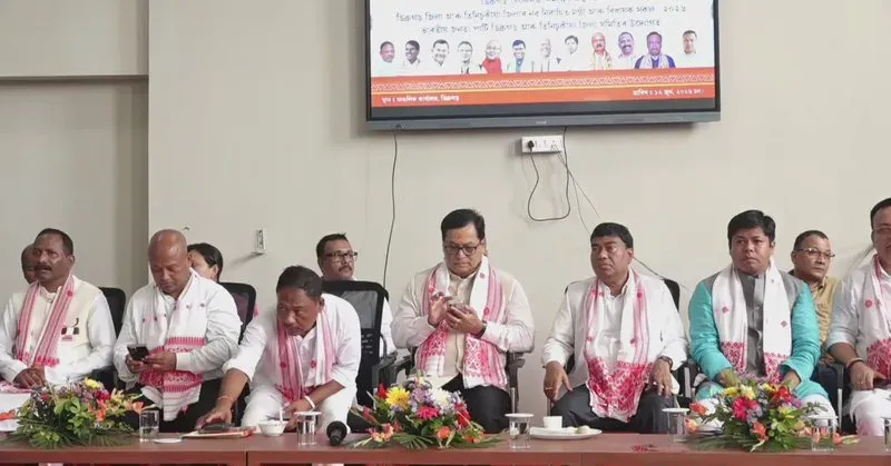 Sonowal attends felicitation event for new ministers, MLAs in Dibrugarh