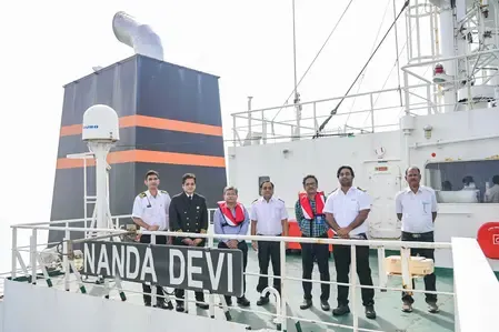 Sarbananda Sonowal Honors Crew of LPG Carriers Shivalik and Nanda Devi