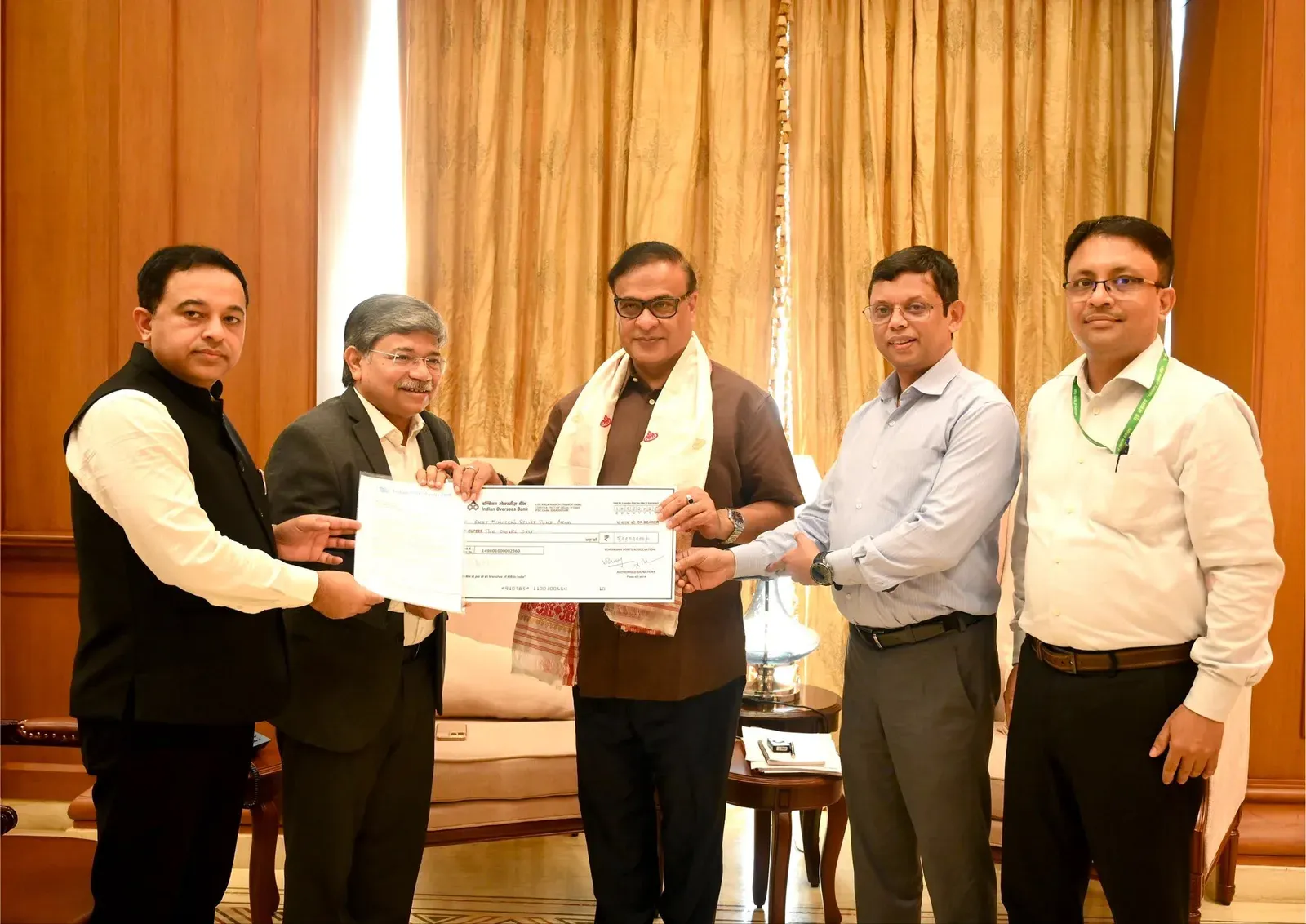 Sonowal: Indian Ports Association gives ₹5 cr to Assam flood relief
